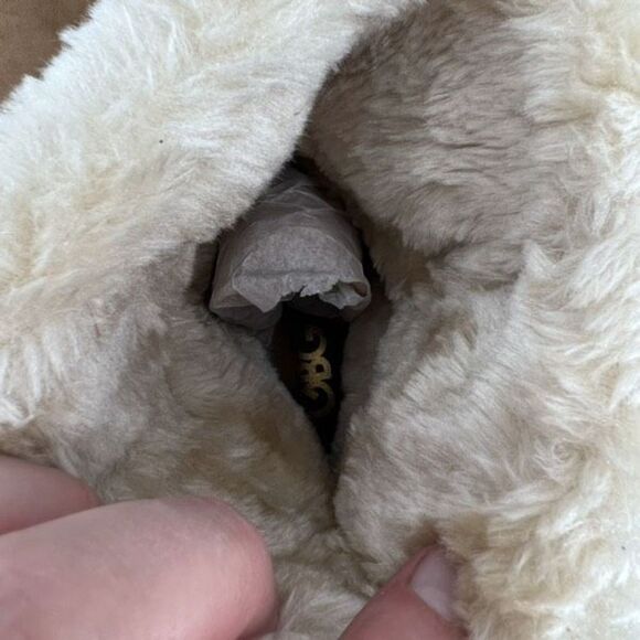 LNWOT Guess Women's Adlen Faux Fur Round Toe Ankle Boots Brown Tan Size 7 - Picture 8 of 11